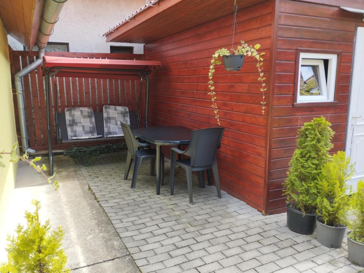 Kis Apartmanhaz Balatonfured Ngoại thất bức ảnh